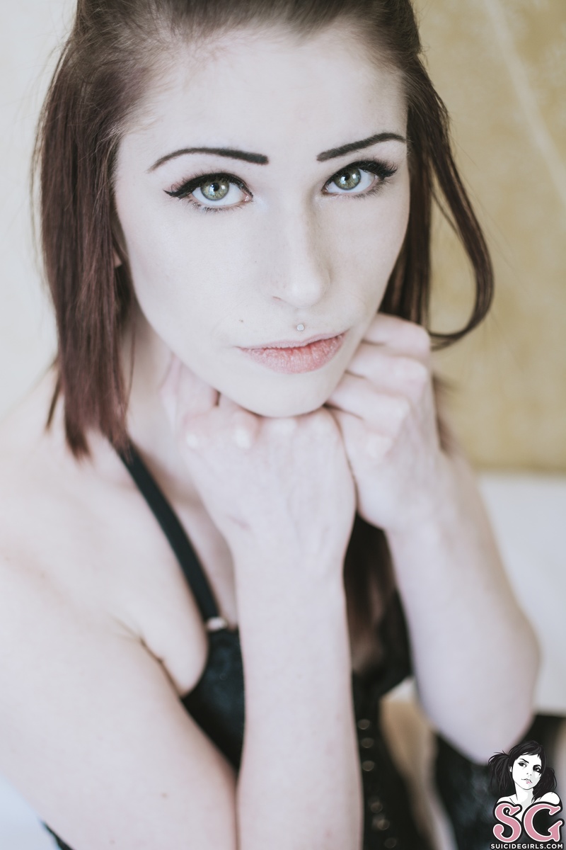 honeyhex-honeyillputahexonyou-07.jpg