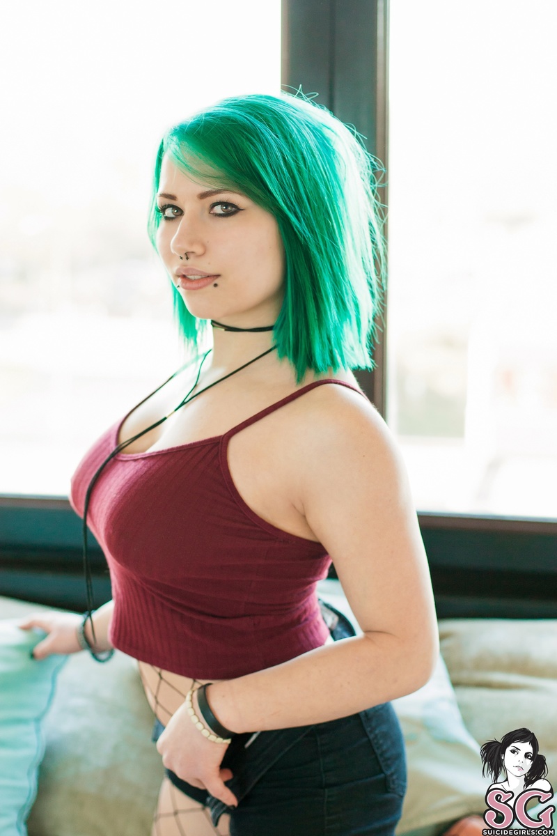 veelana-lonelyday-05.jpg