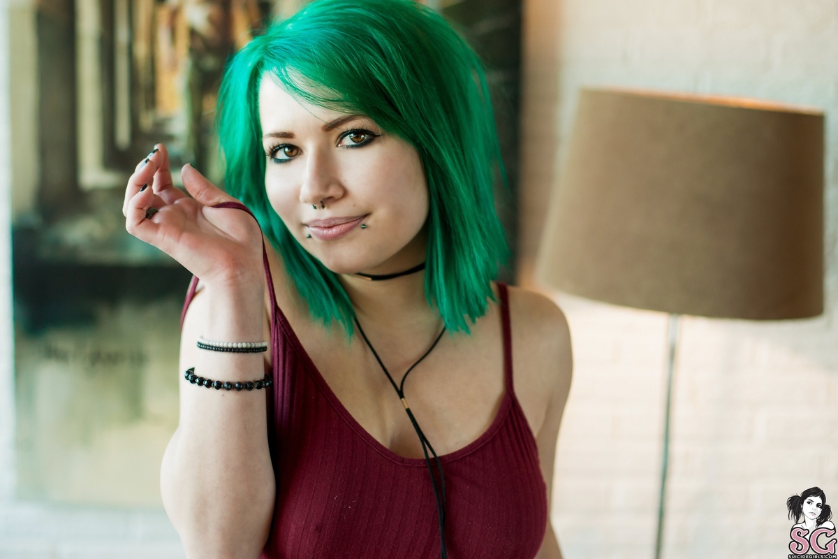 veelana-lonelyday-11.jpg