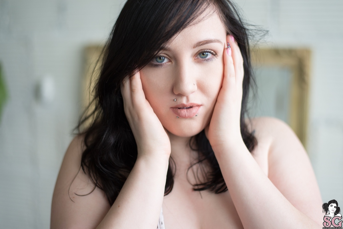 andrealynn-straighttomyass-05.jpg