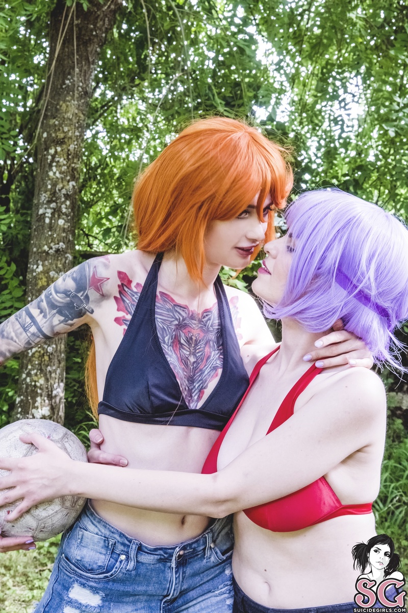 avrora-iwantyoudeadoralive-03.jpg