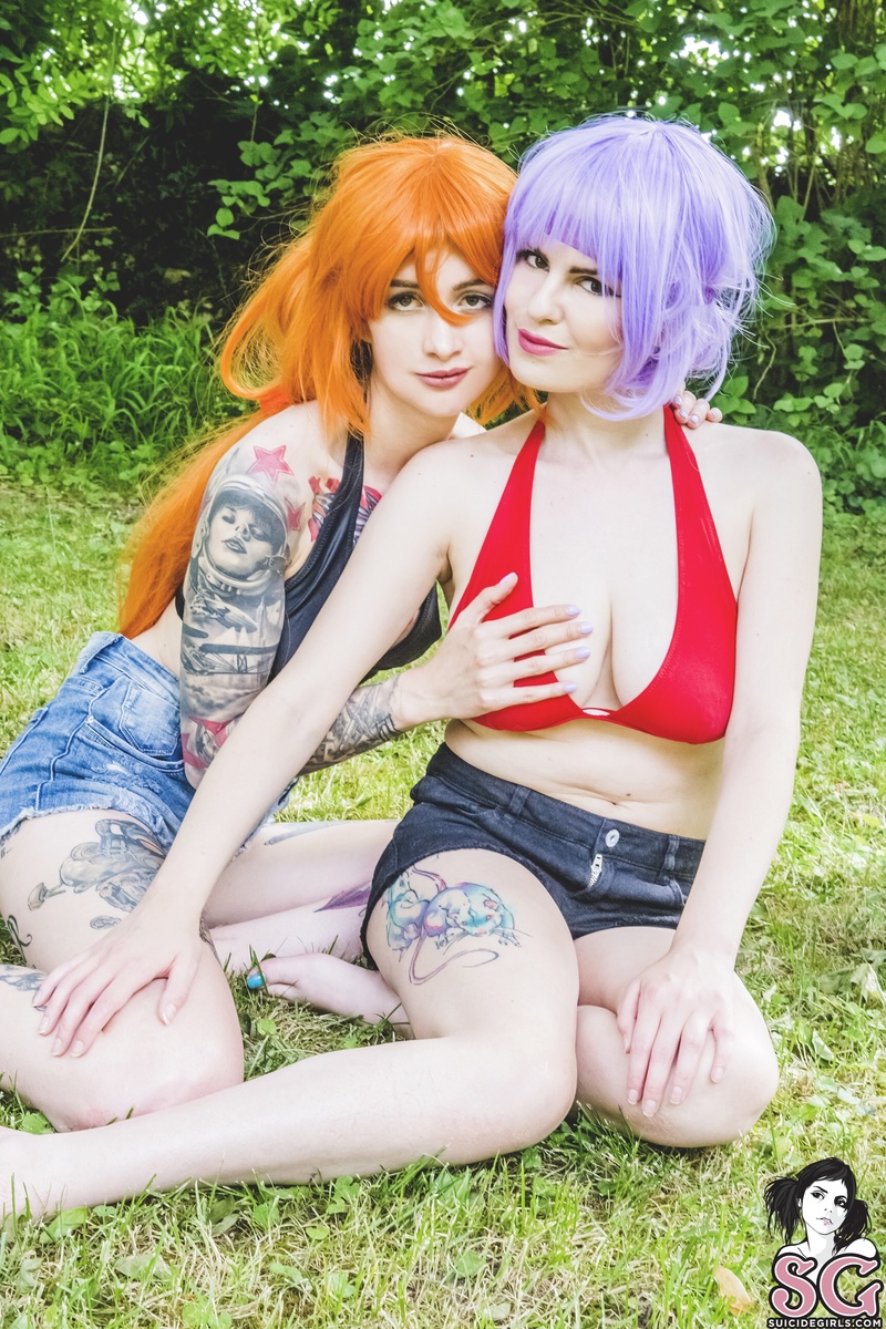 avrora-iwantyoudeadoralive-07.jpg