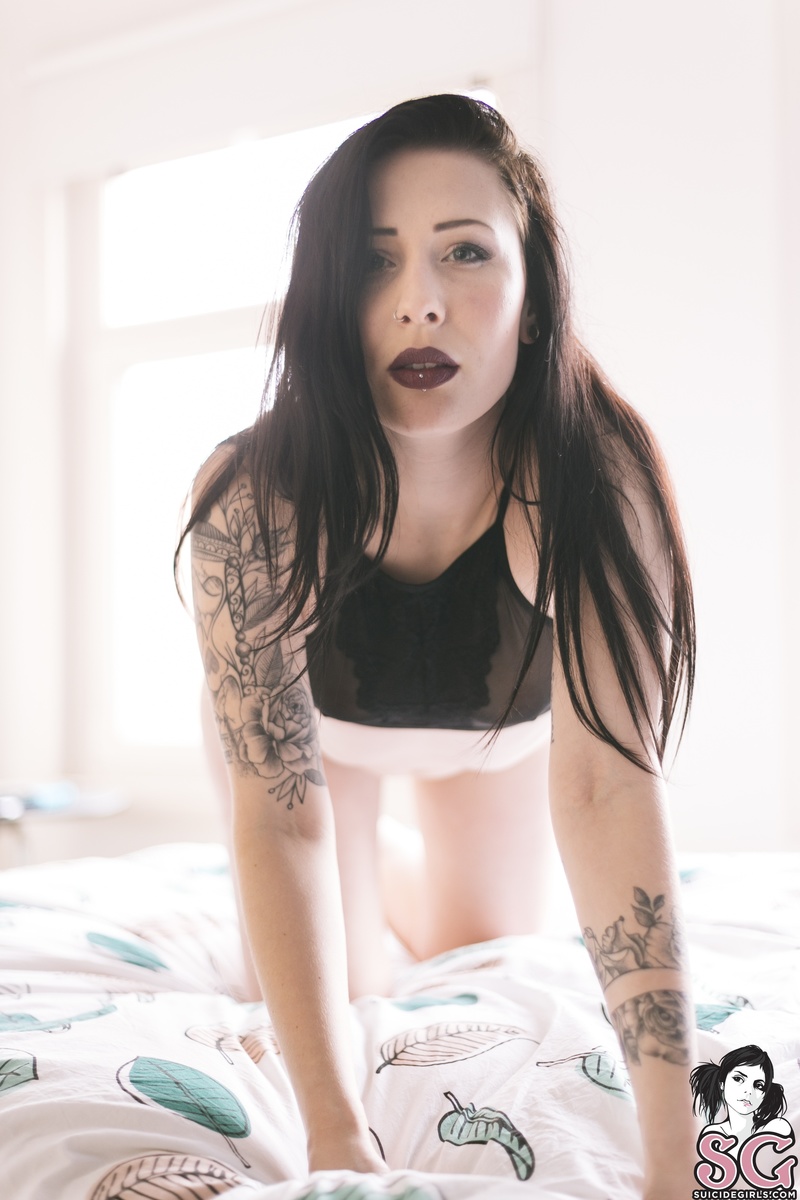 haileyfox-deepestdesire-09.jpg