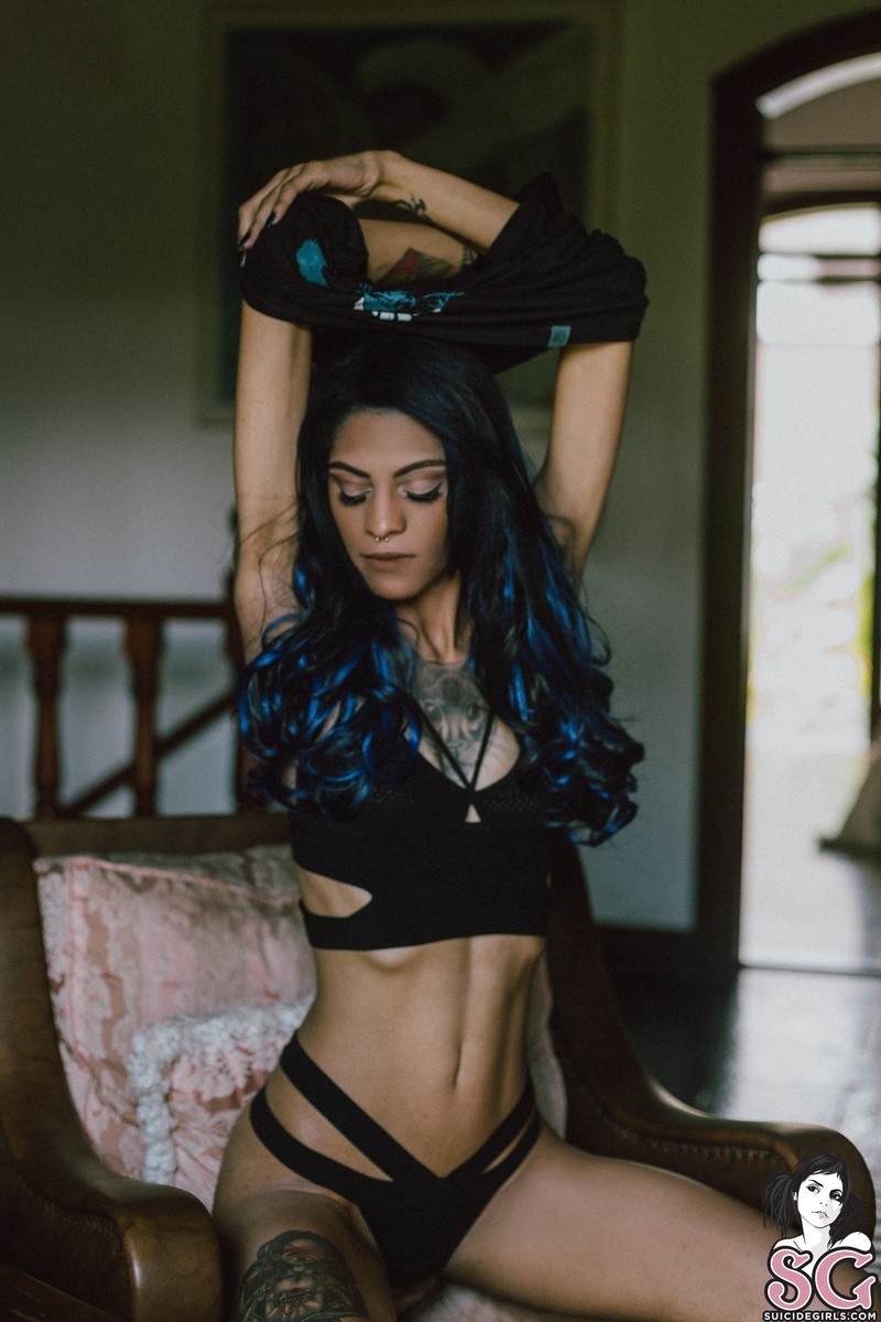 rowenna-thekillingmoon-19.jpg