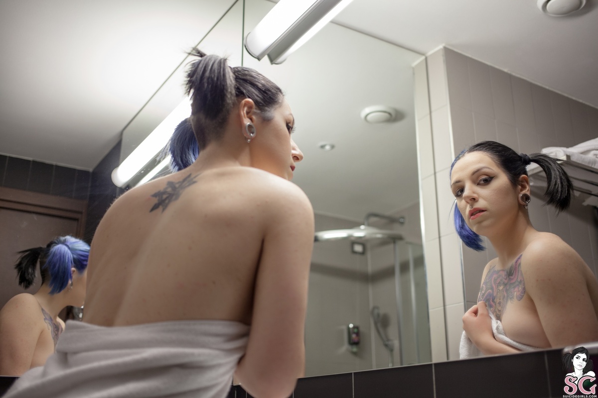 medusa-showerpower-05.jpg