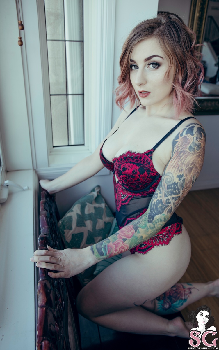 moonchiild-afeelingicantname-09.jpg