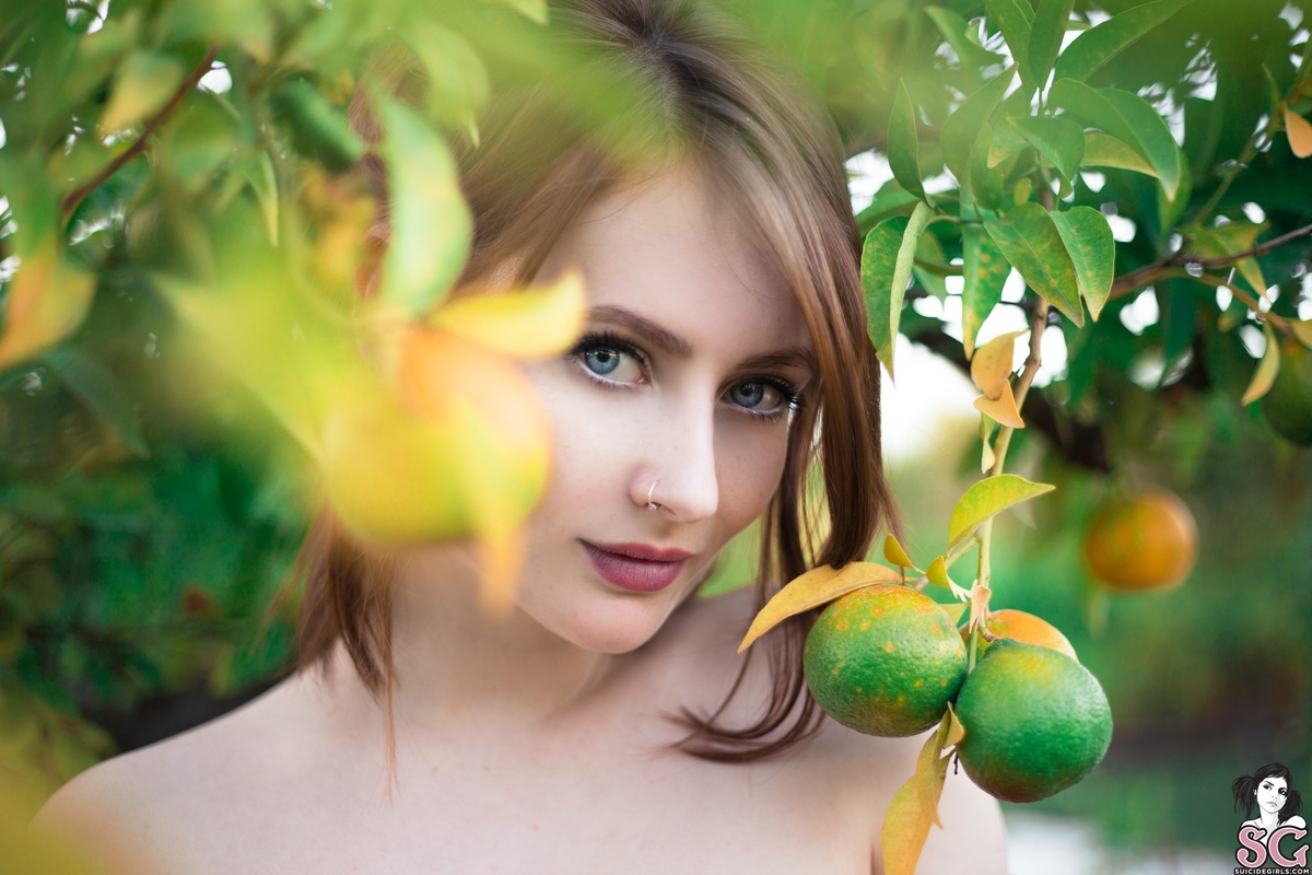 jessicalou-lietome-01.jpg
