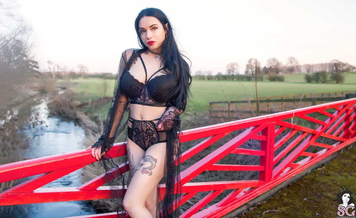rubyalexia-awinterstale-01.jpg