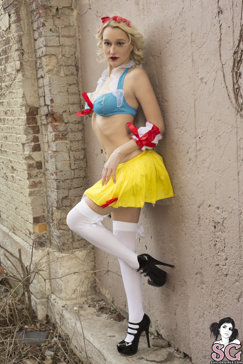 evelyndoll83-sultrysnowwhite-35.jpg