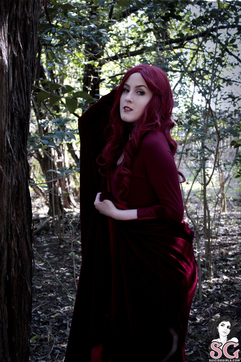 melissadrew-theredwoman-07.jpg