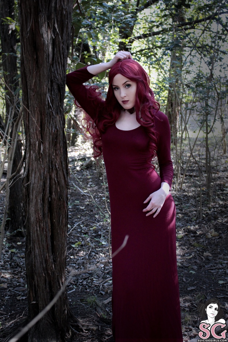 melissadrew-theredwoman-09.jpg