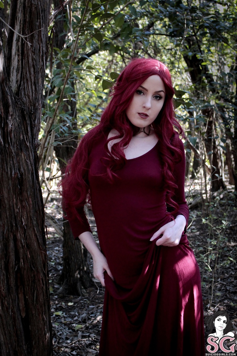 melissadrew-theredwoman-11.jpg