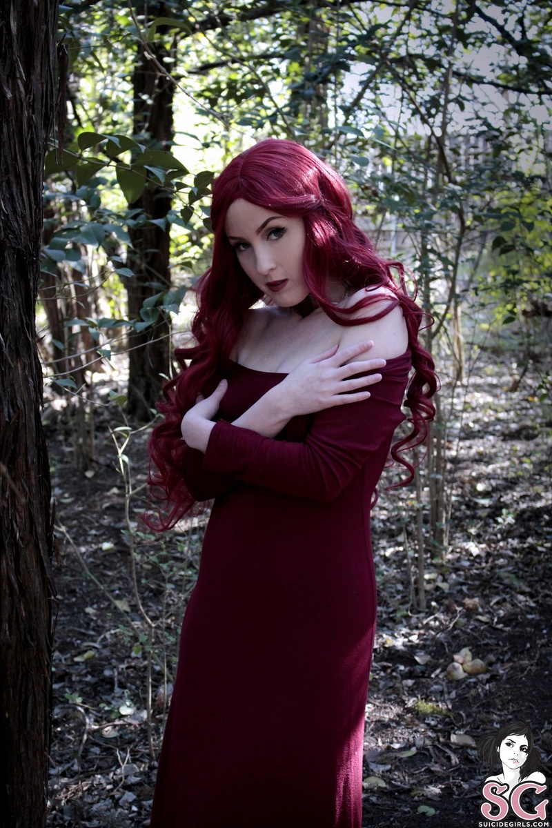 melissadrew-theredwoman-13.jpg