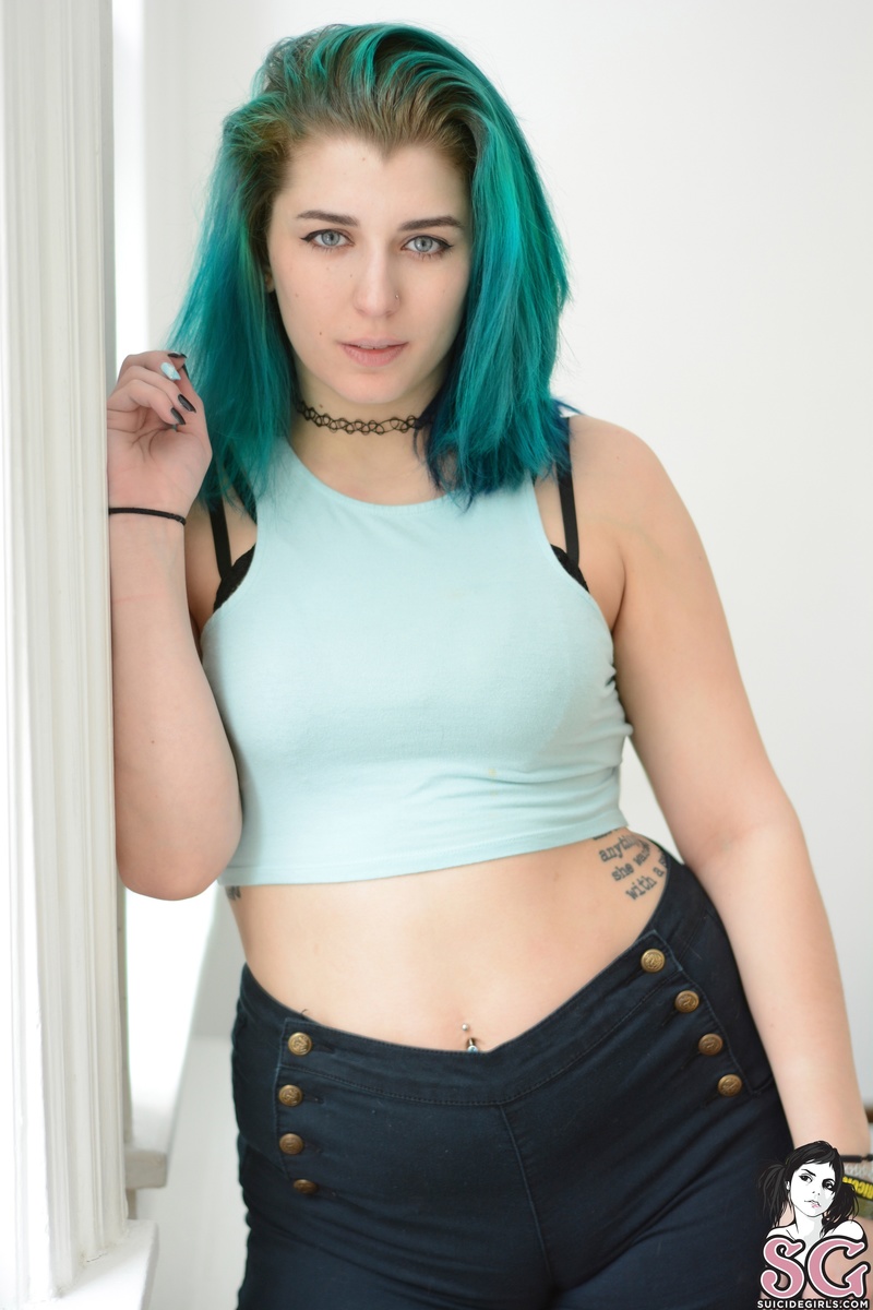 quinzel-bluedream-01.jpg