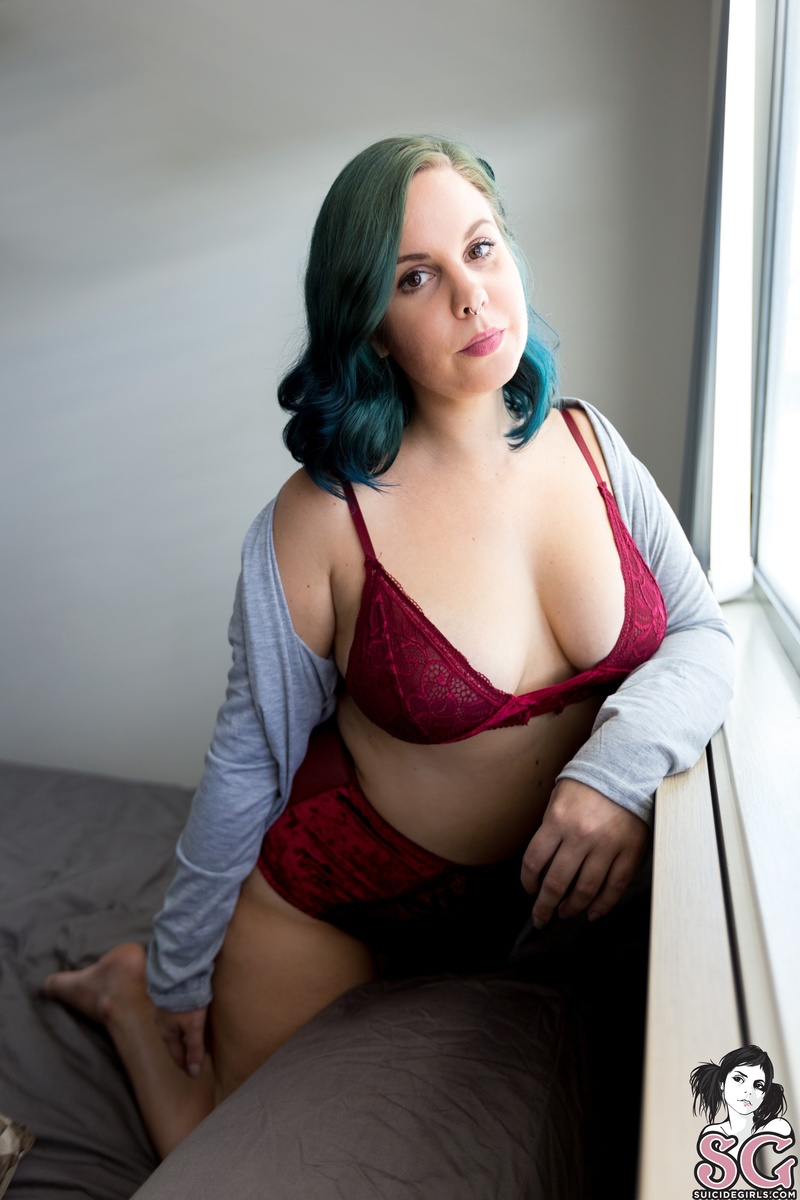 foxieheart-babycomebacktobed-01.jpg