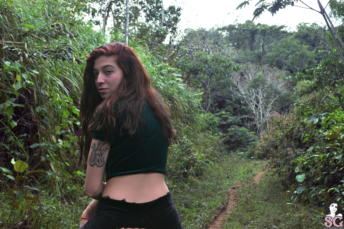 celince-throughthejungle-07.jpg
