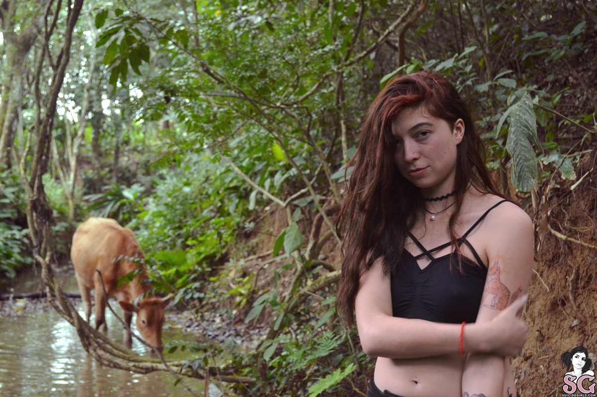 celince-throughthejungle-13.jpg