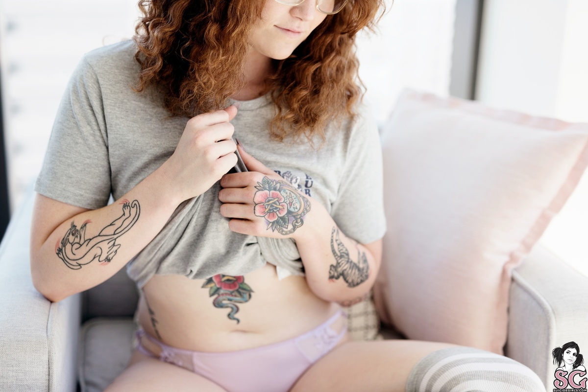 vinnierex-justagirl-03.jpg