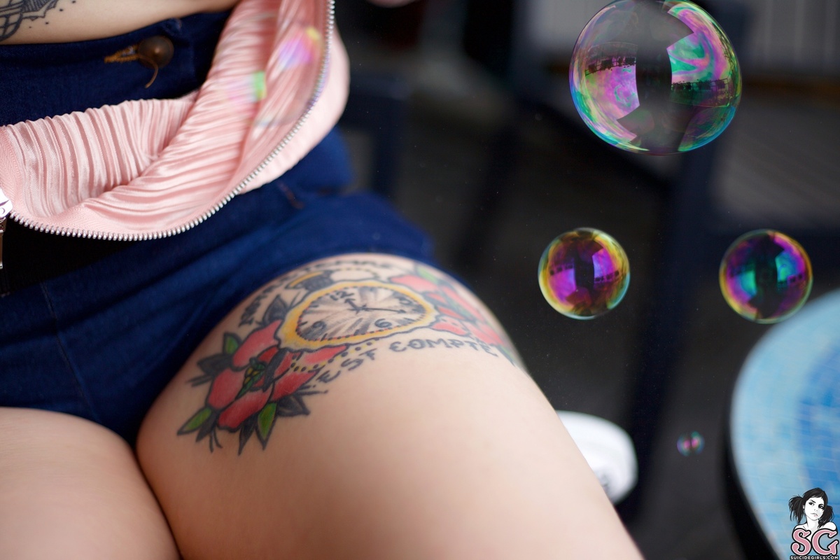 melusine2908-pussybubbles-07.jpg
