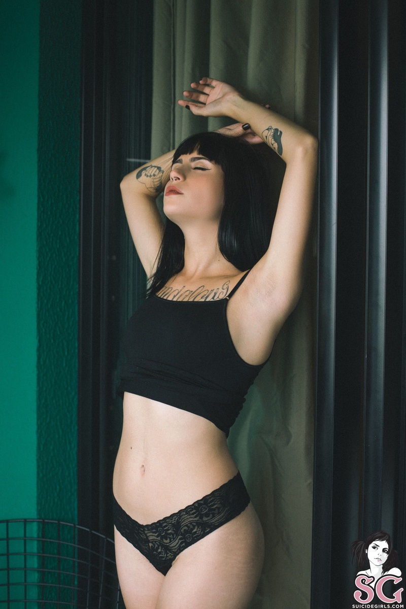 raffa-comealittlecloser-09.jpg