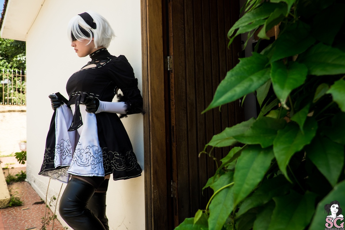 lollahattori-nierautomata2b-05.jpg