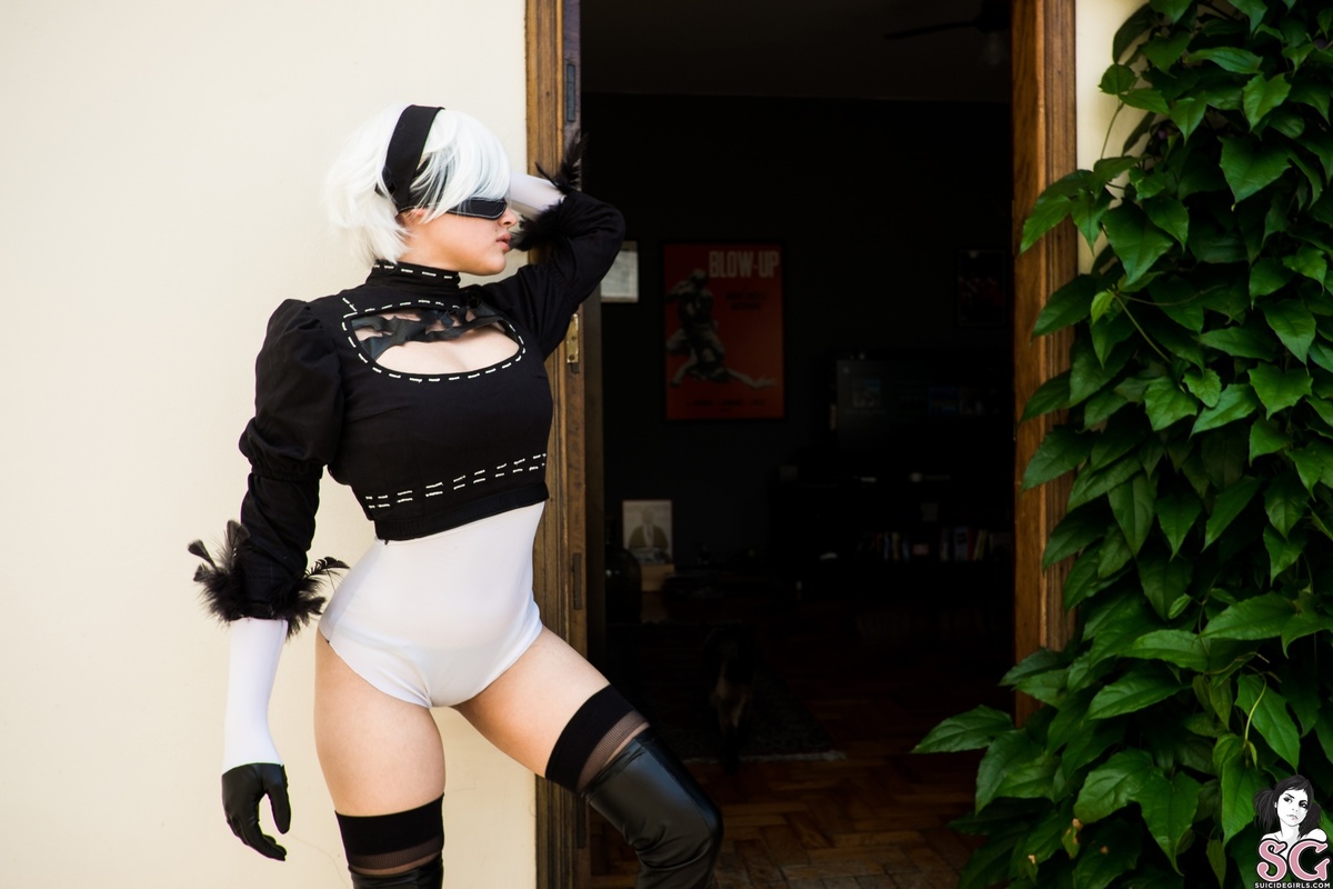 lollahattori-nierautomata2b-07.jpg