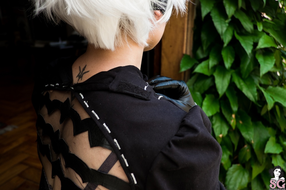 lollahattori-nierautomata2b-09.jpg