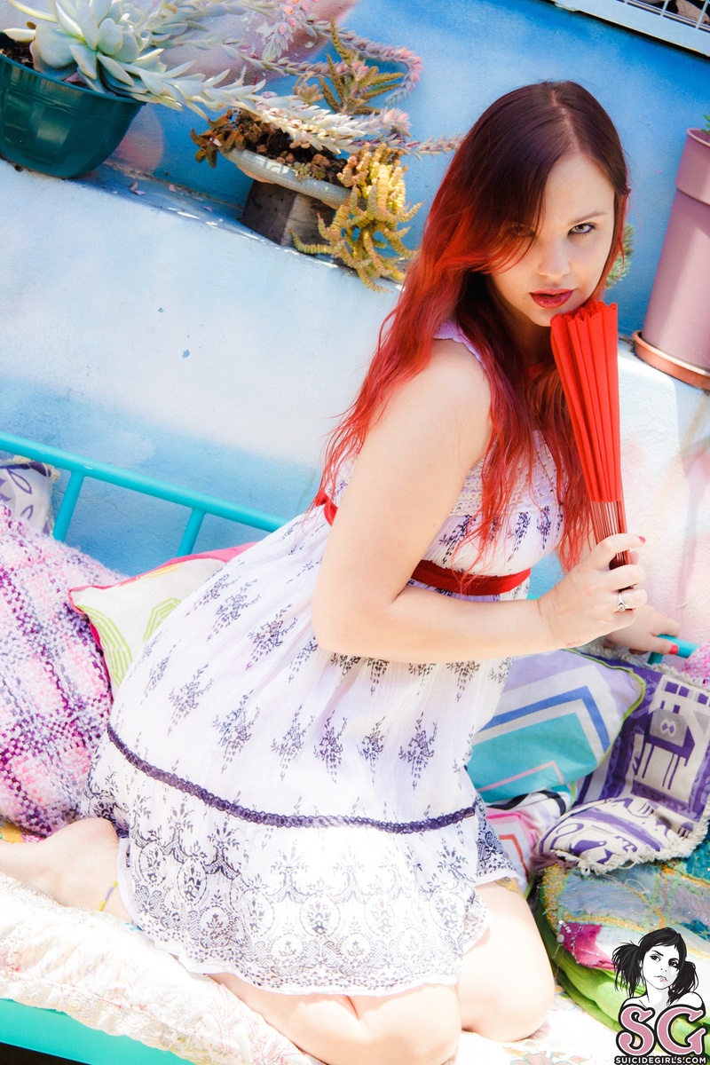 sweettalia-redfan-03.jpg