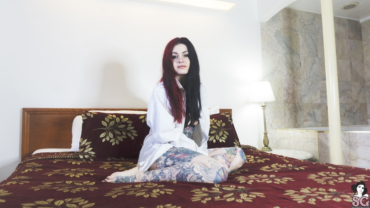 victoriaboness-welcomeback-01.jpg