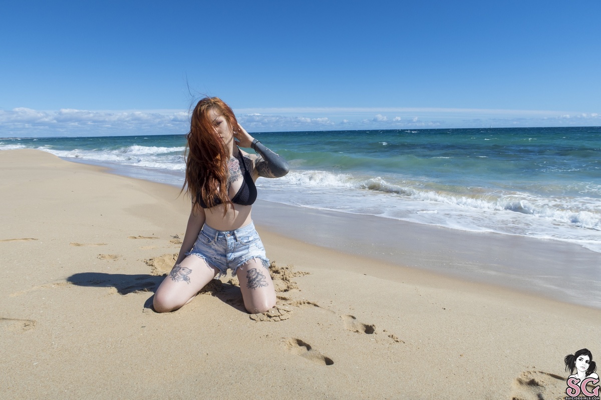 skyeblu-sandyblue-01.jpg