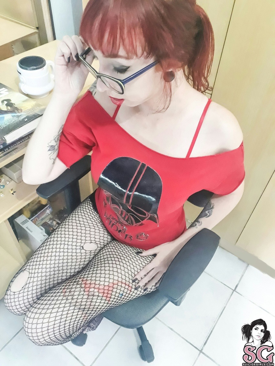 naami-darkset-05.jpg