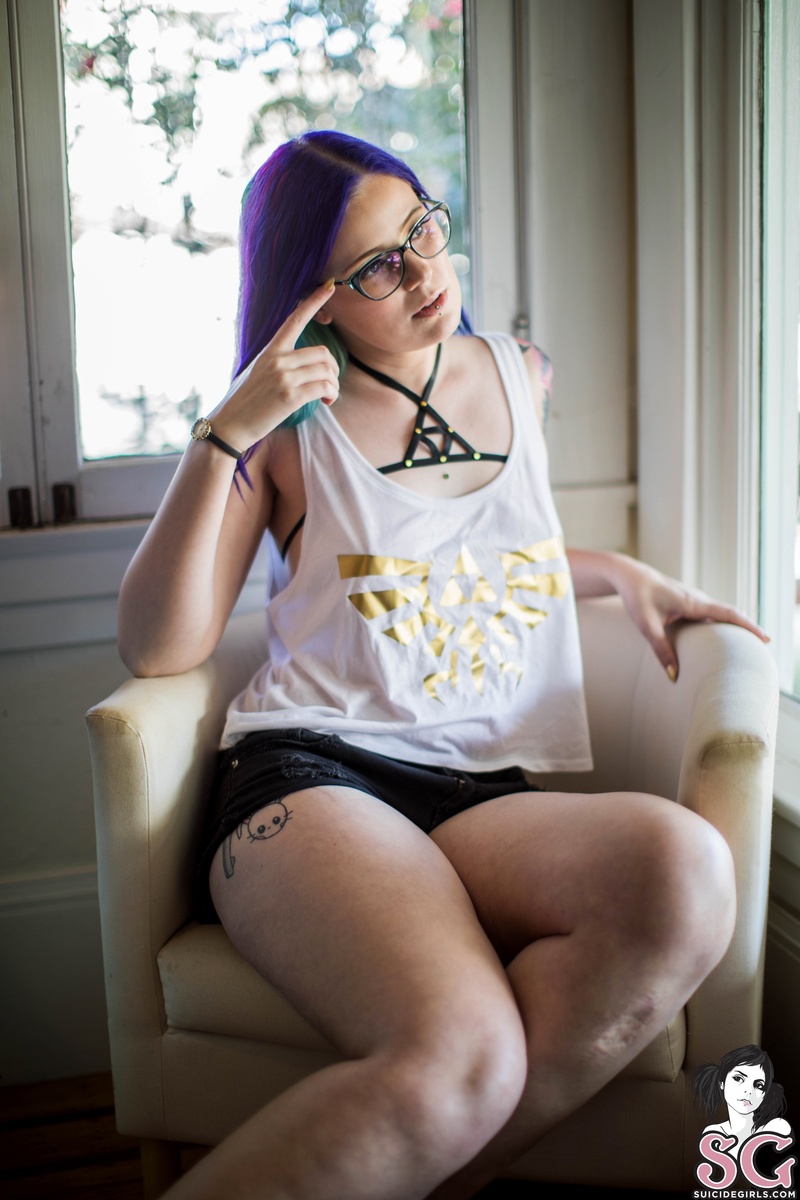 bantherknox-n3rdgirl-01.jpg