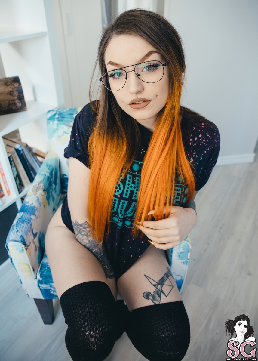 reign-hijinx-01.jpg