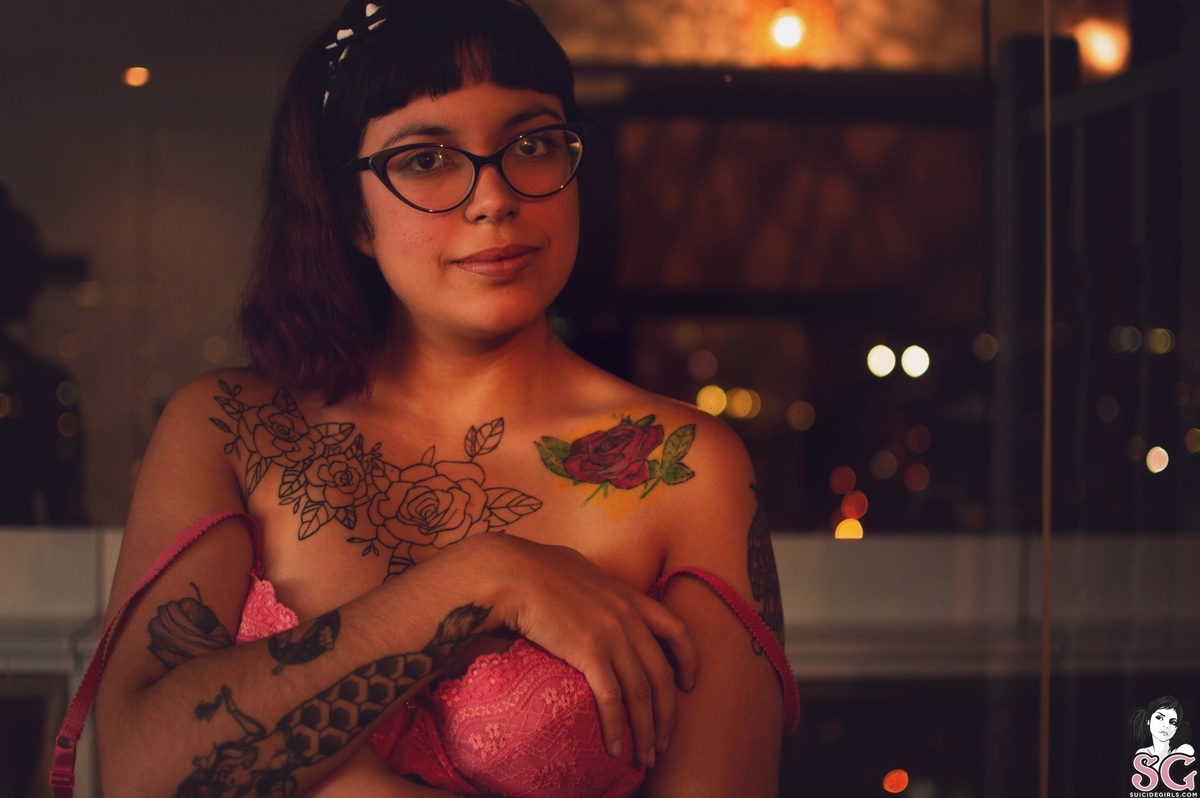 multiplescolores-chillcolorswinemoodandcandidhome-15.jpg