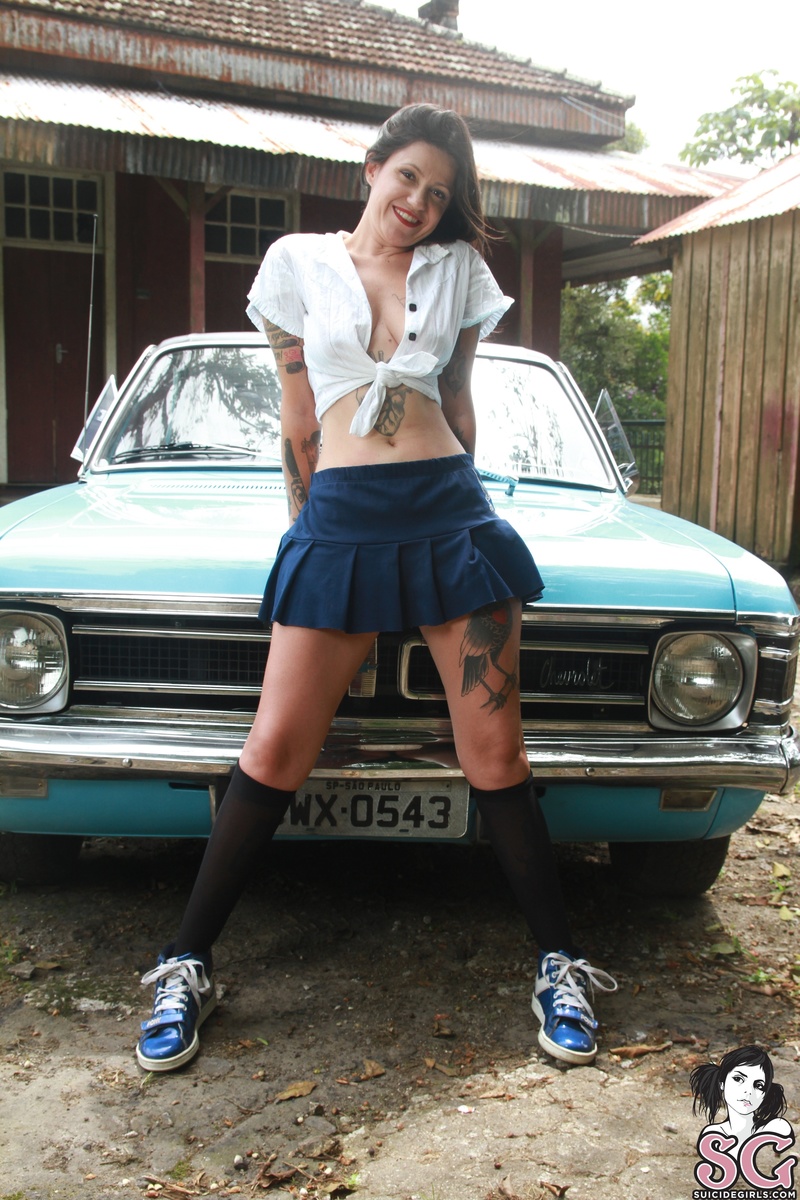 tatirockers-drivergirl-03.jpg