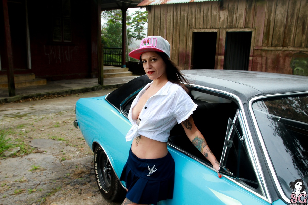 tatirockers-drivergirl-09.jpg