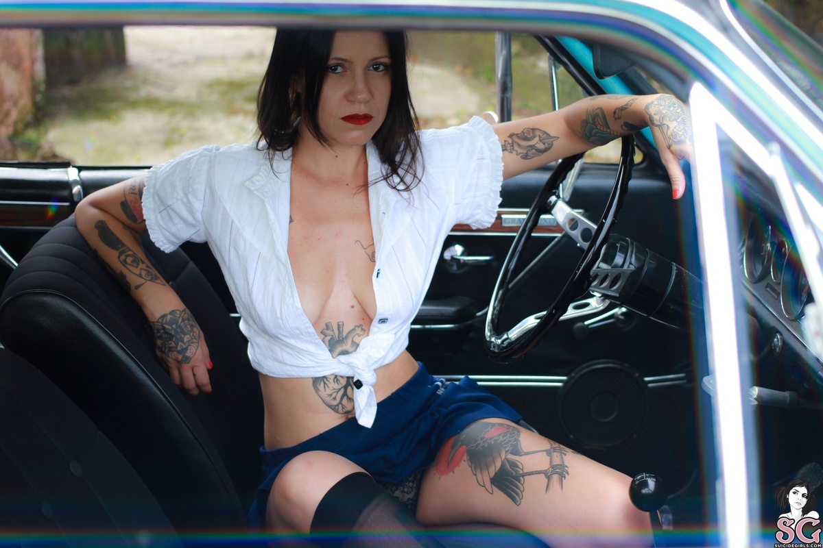 tatirockers-drivergirl-17.jpg