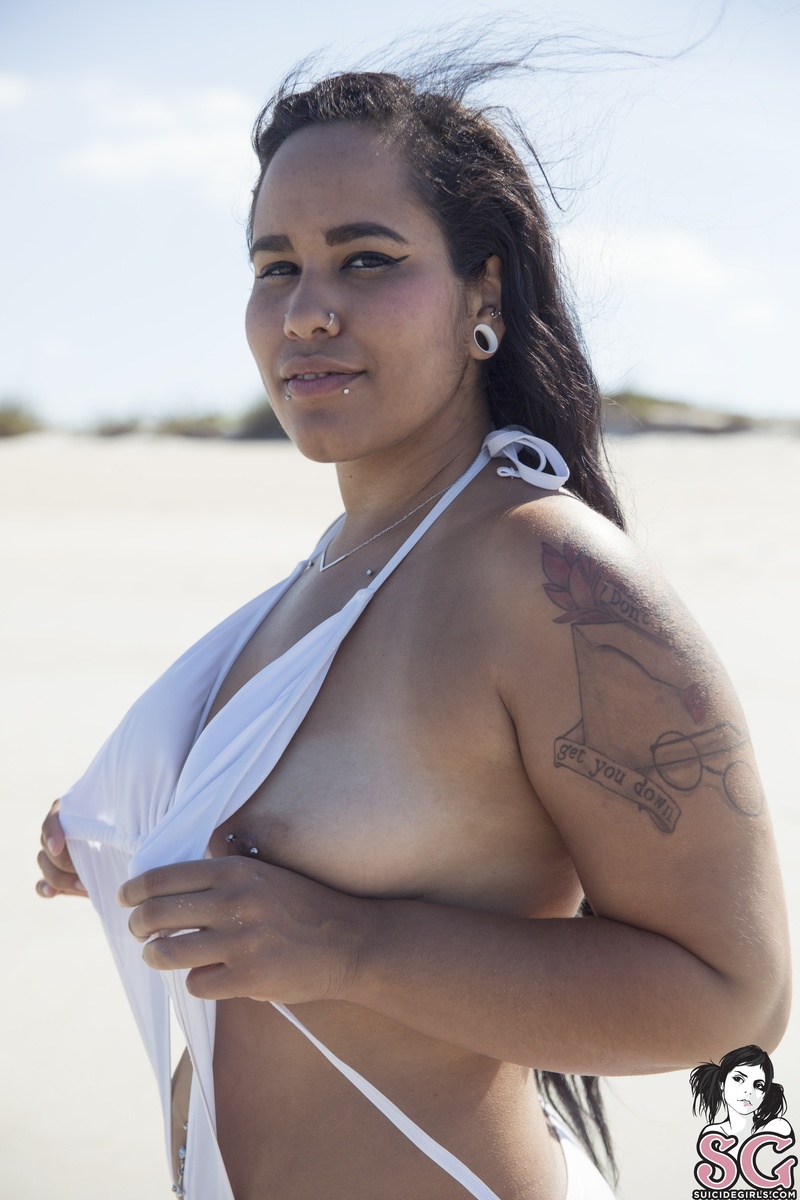 ravenrisque-solymar-11.jpg