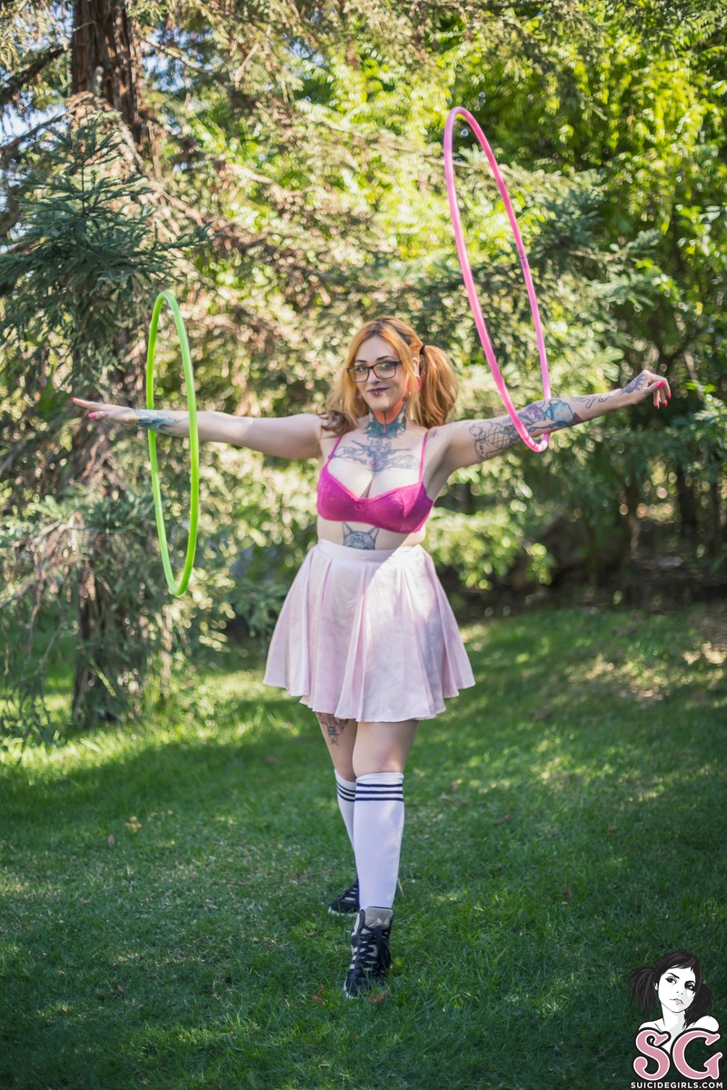 majora-hulahoop-01.jpg