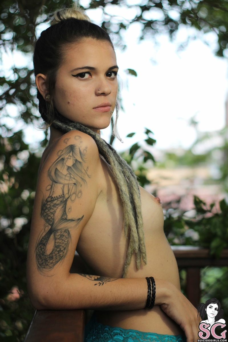 raay-darkenintheporch-29.jpg