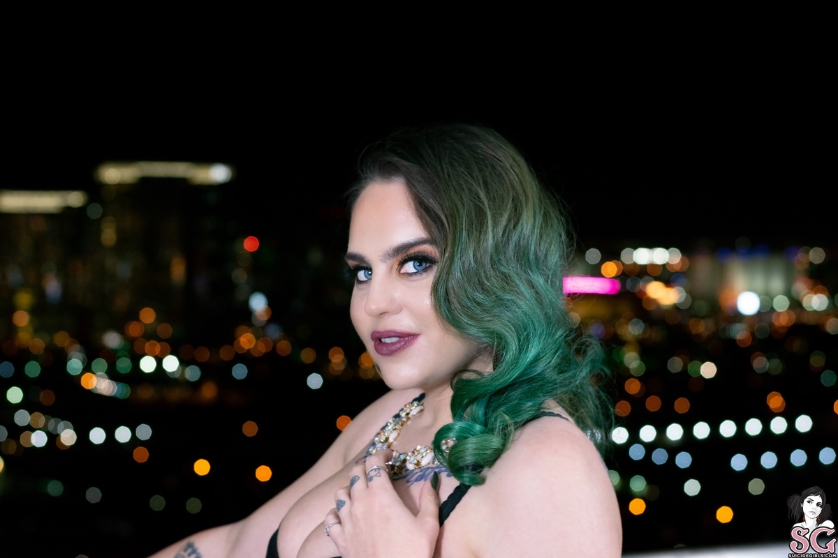 damseldoll-stripviews-01.jpg
