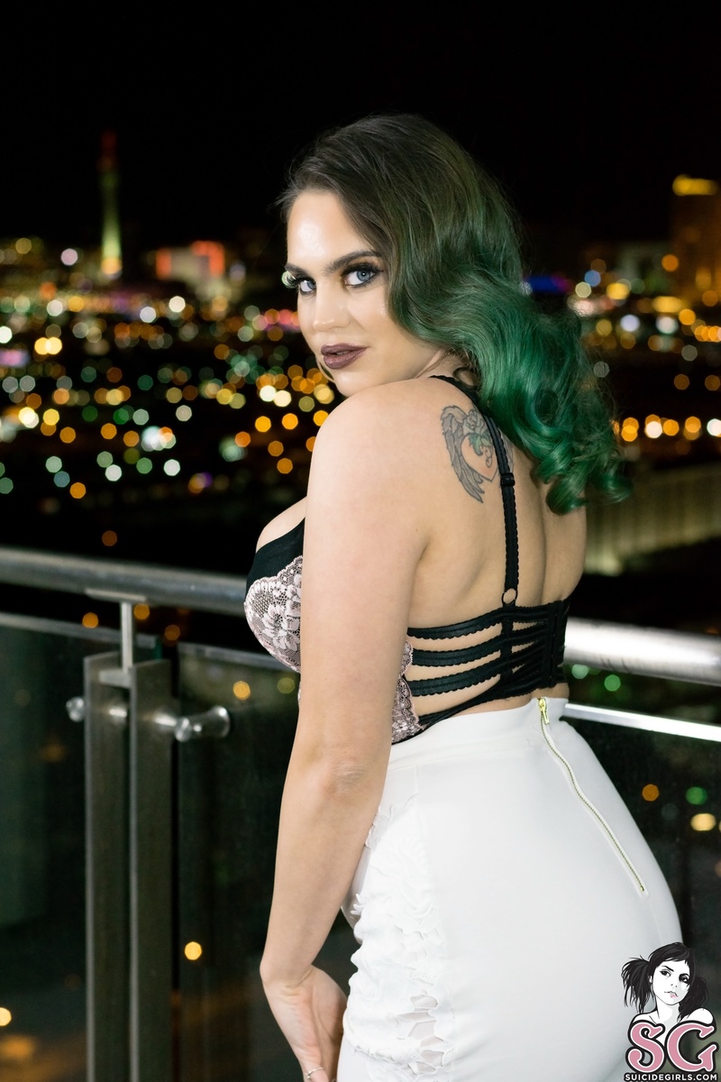 damseldoll-stripviews-03.jpg