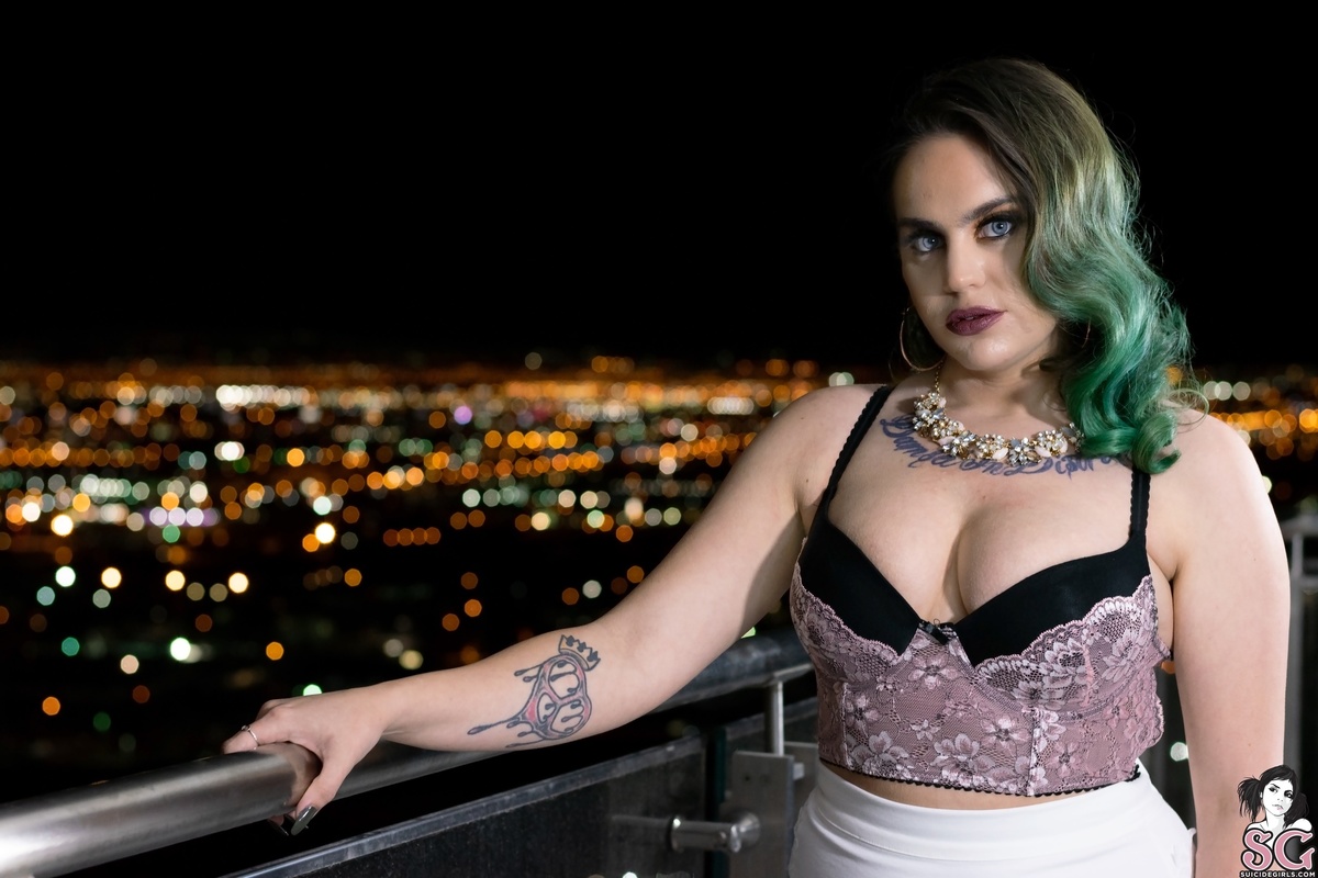 damseldoll-stripviews-05.jpg