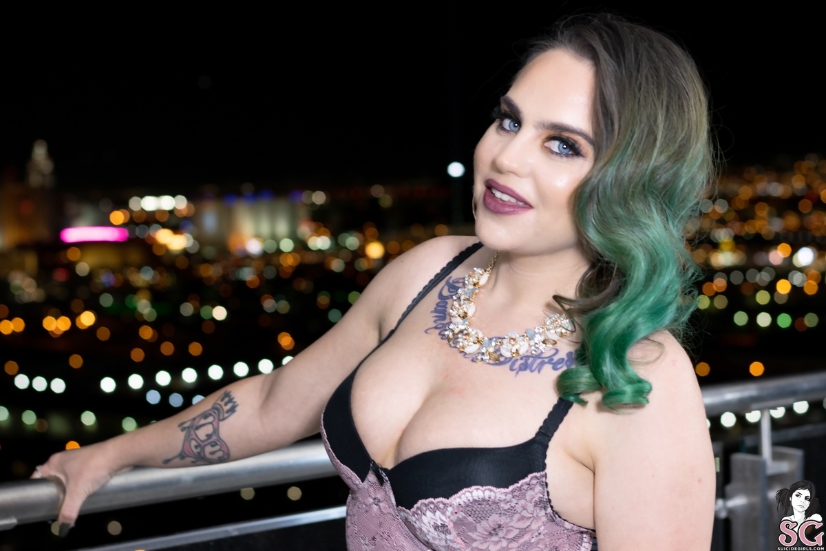 damseldoll-stripviews-07.jpg