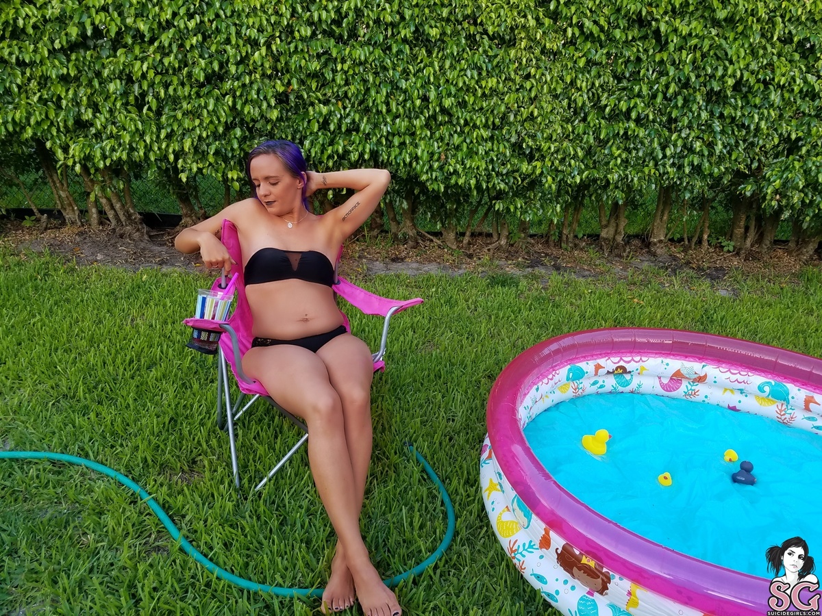 zarannah-beatingthefloridaheat-01.jpg
