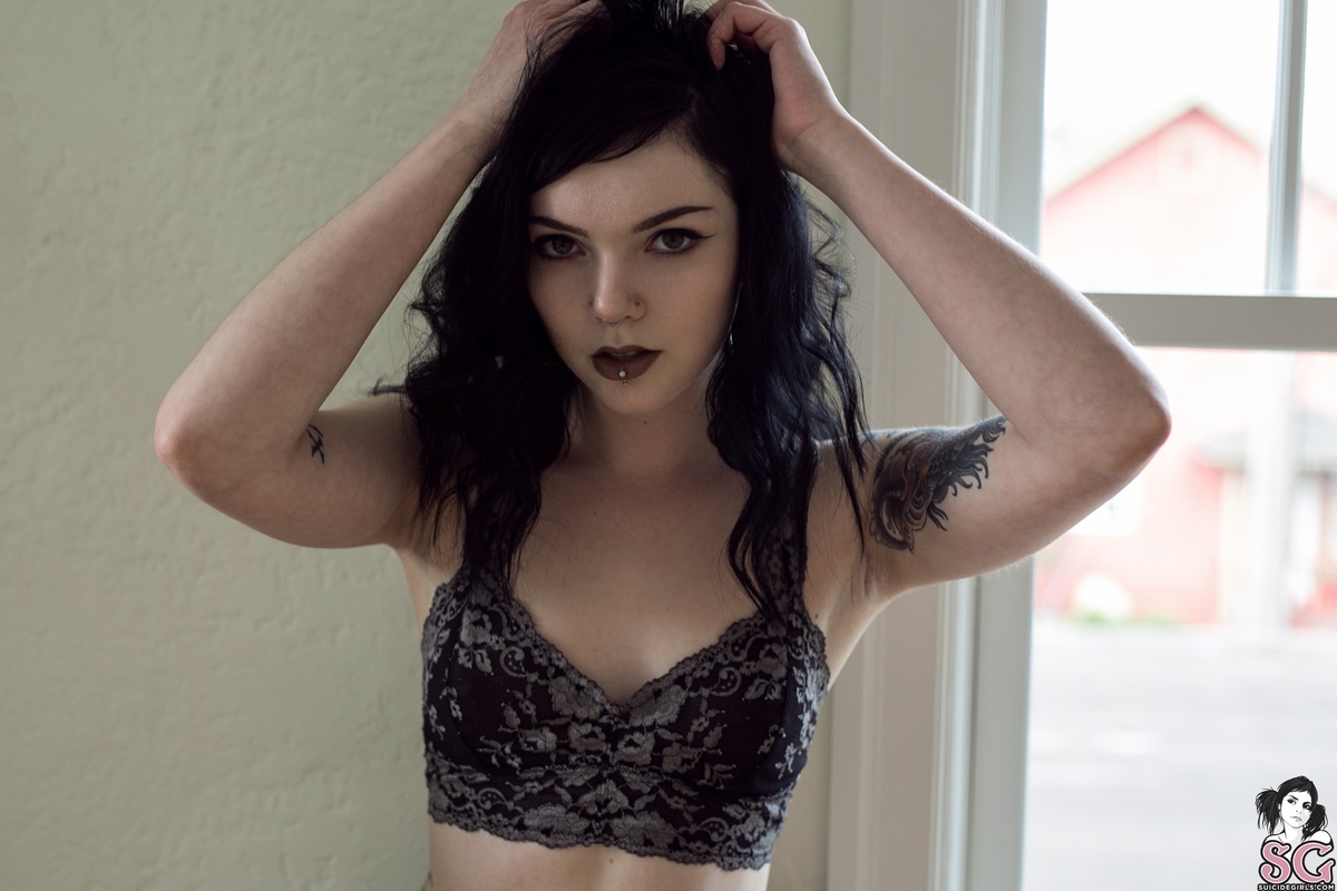 esmer-baroness-01.jpg