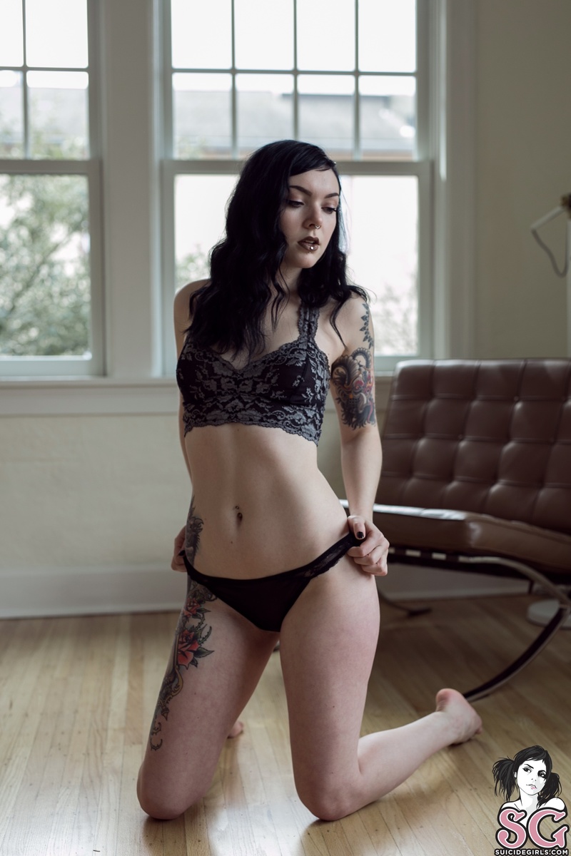esmer-baroness-03.jpg