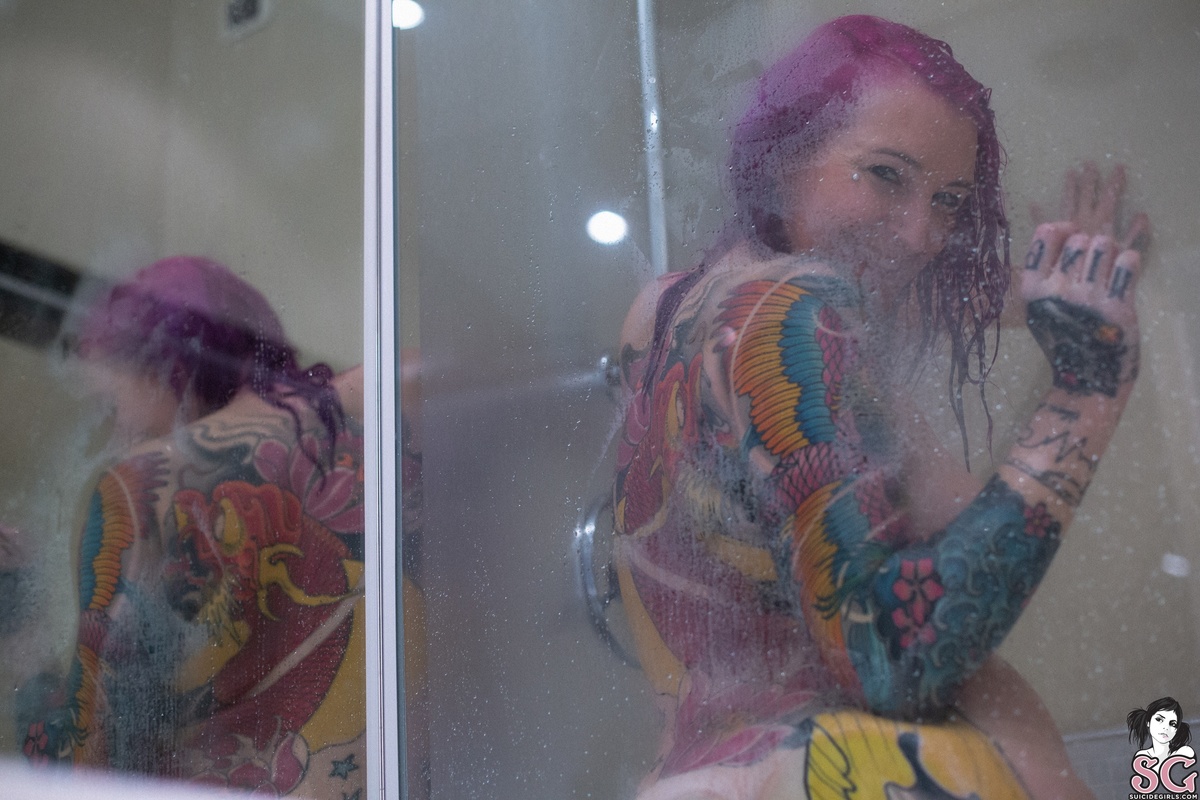 rainbowgirl-bubblepurple-33.jpg