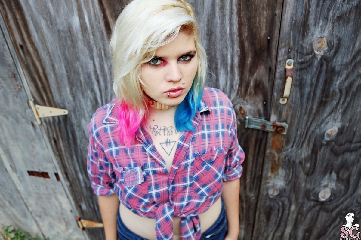 hardcoreharley-backwoodsbadarse-07.jpg