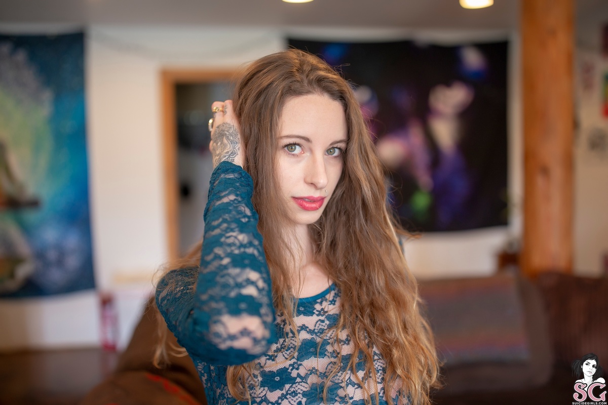 kiwikitten23-onthecouch-03.jpg
